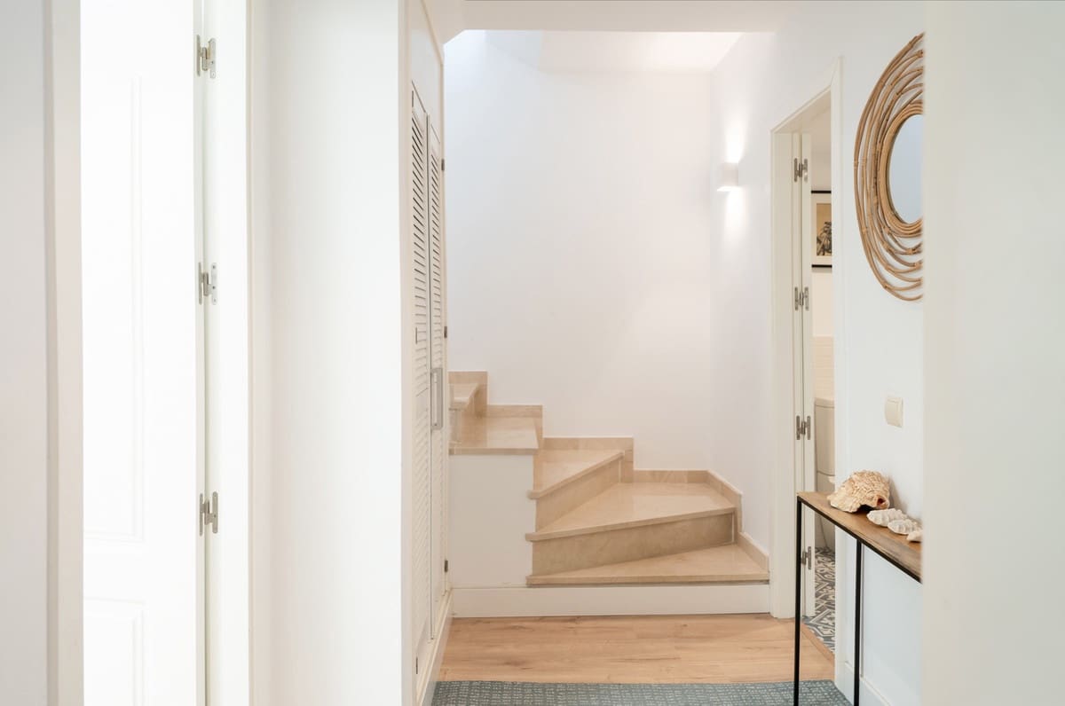 4 soveværelse Villa til salg i Estepona - € 1.295.000 (Ref: 9524866)