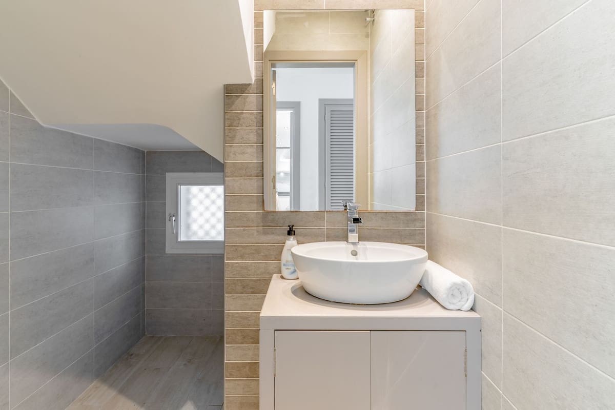 5 soveværelse Villa til salg i Estepona med garage - € 1.295.000 (Ref: 9524867)