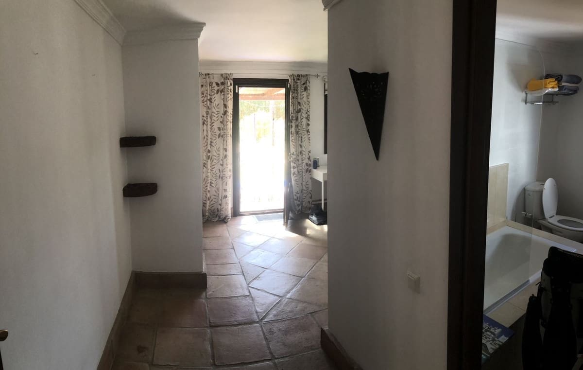 4 soveværelse Villa til salg i New Golden Mile - € 1.495.000 (Ref: 9524870)