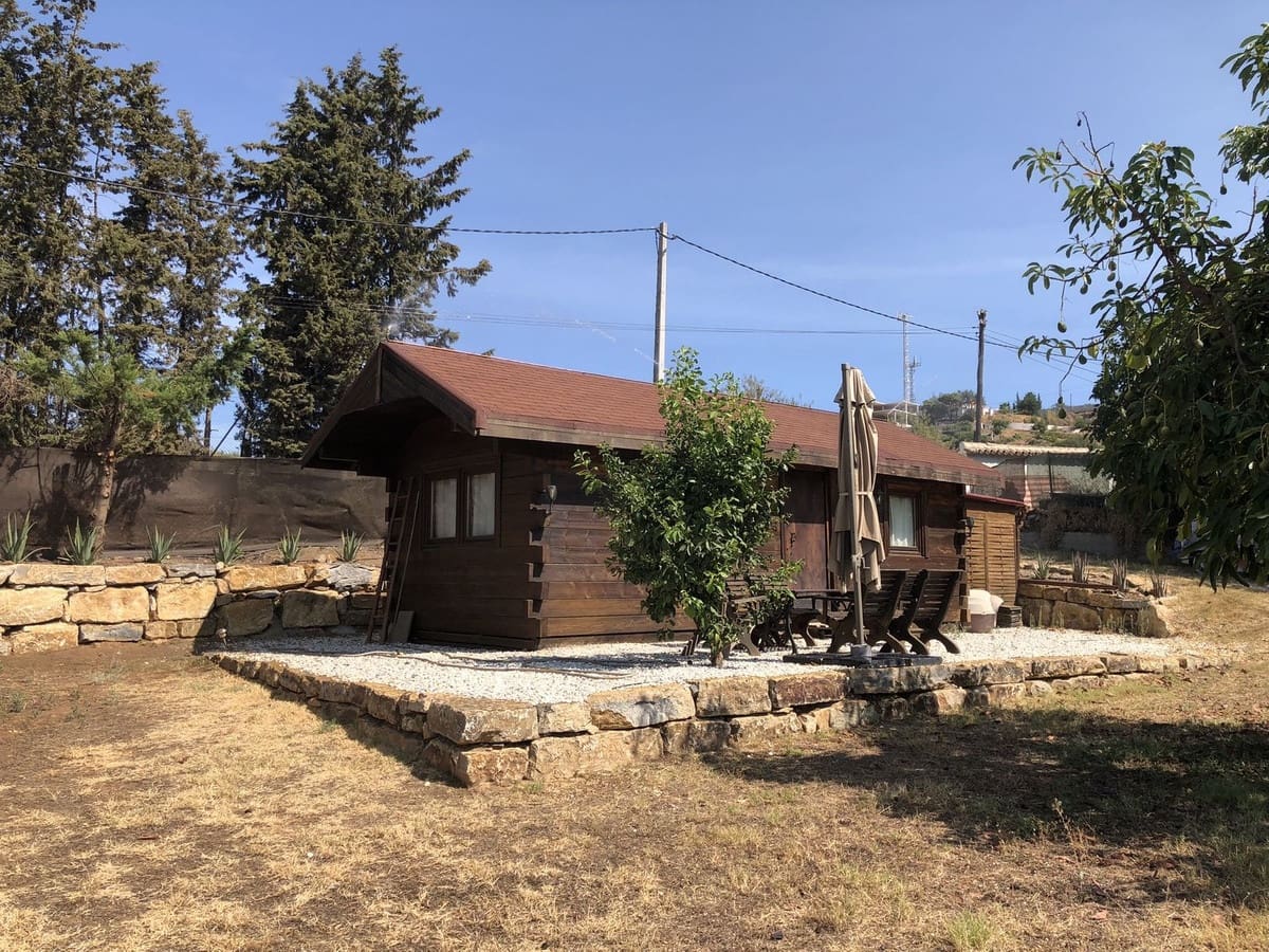 4 bedroom Villa for sale in New Golden Mile - € 1,495,000 (Ref: 9524870)