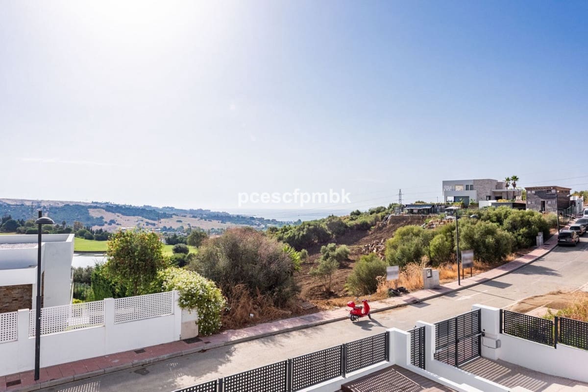 3 sypialnia Willa na sprzedaż w Estepona - 1 400 000 € (Ref: 9524873)