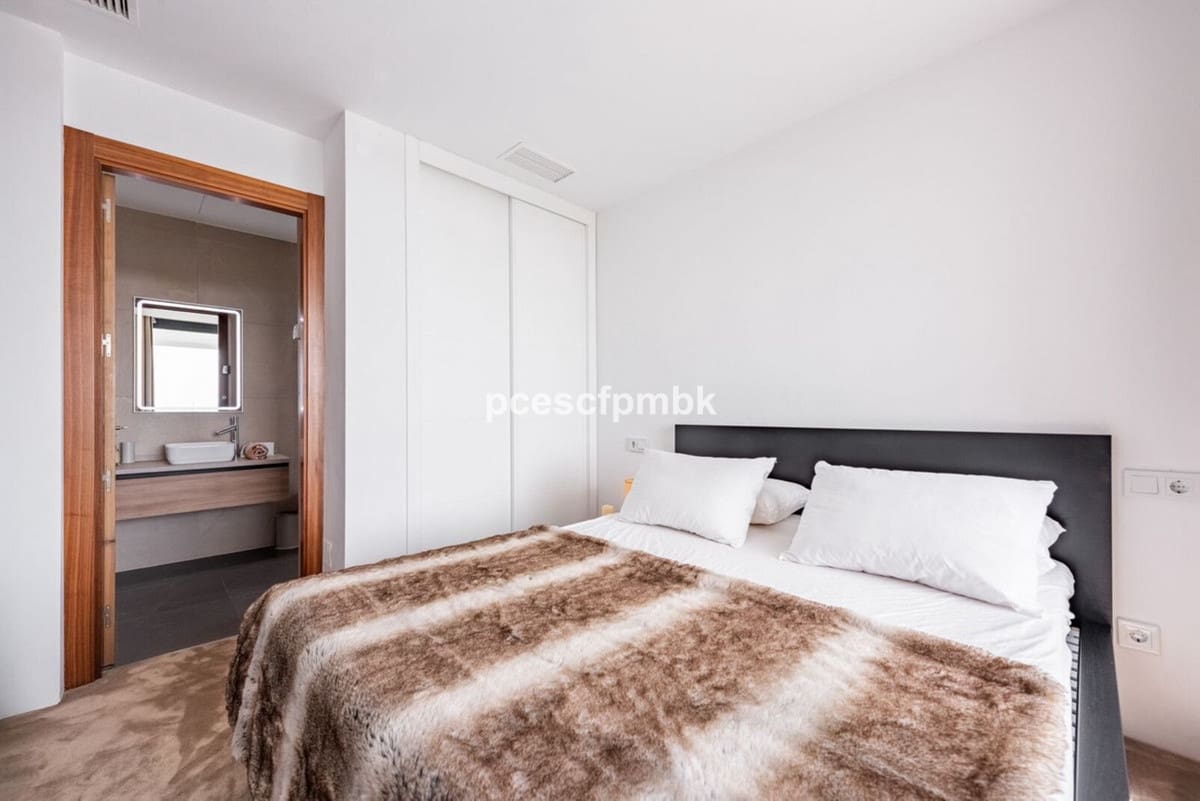 3 sypialnia Willa na sprzedaż w Estepona - 1 400 000 € (Ref: 9524873)