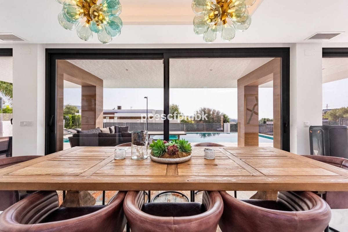 3 sypialnia Willa na sprzedaż w Estepona - 1 400 000 € (Ref: 9524873)