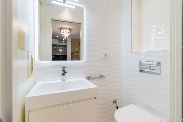 3 bedroom Townhouse for sale in Estepona with garage - € 1,300,000 (Ref: 9524874)