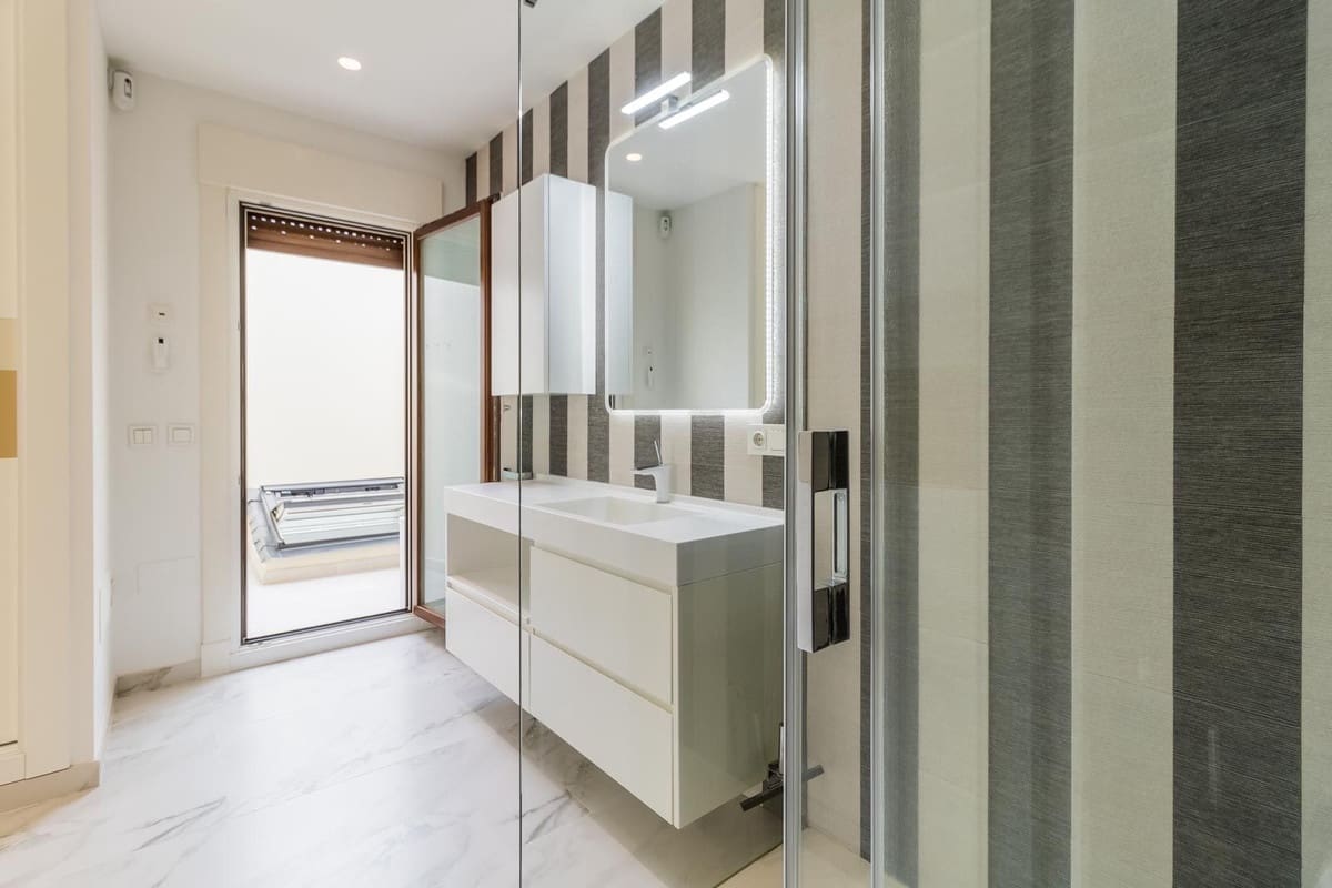 3 soverom Hus til salgs i Estepona med garasje - € 1 300 000 (Ref: 9524874)