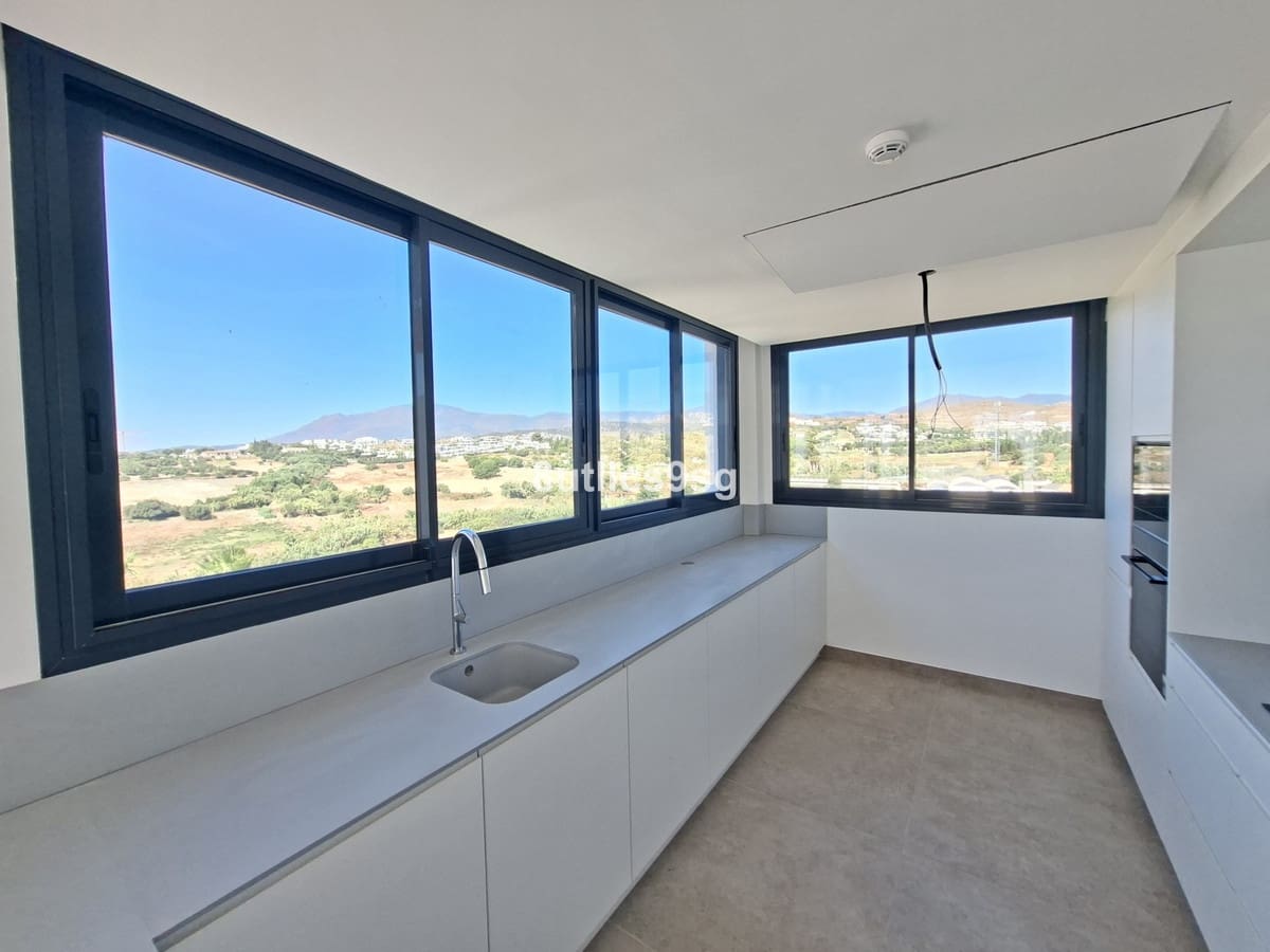 Apartamento de 3 habitaciones en Estepona en venta - 1.350.000 € (Ref: 9524875)