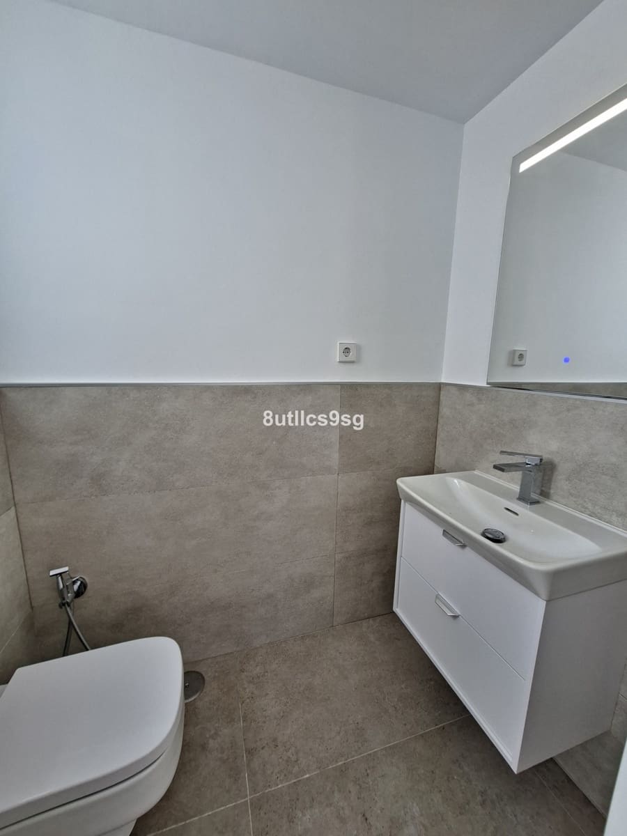 Apartamento de 3 habitaciones en Estepona en venta - 1.350.000 € (Ref: 9524875)