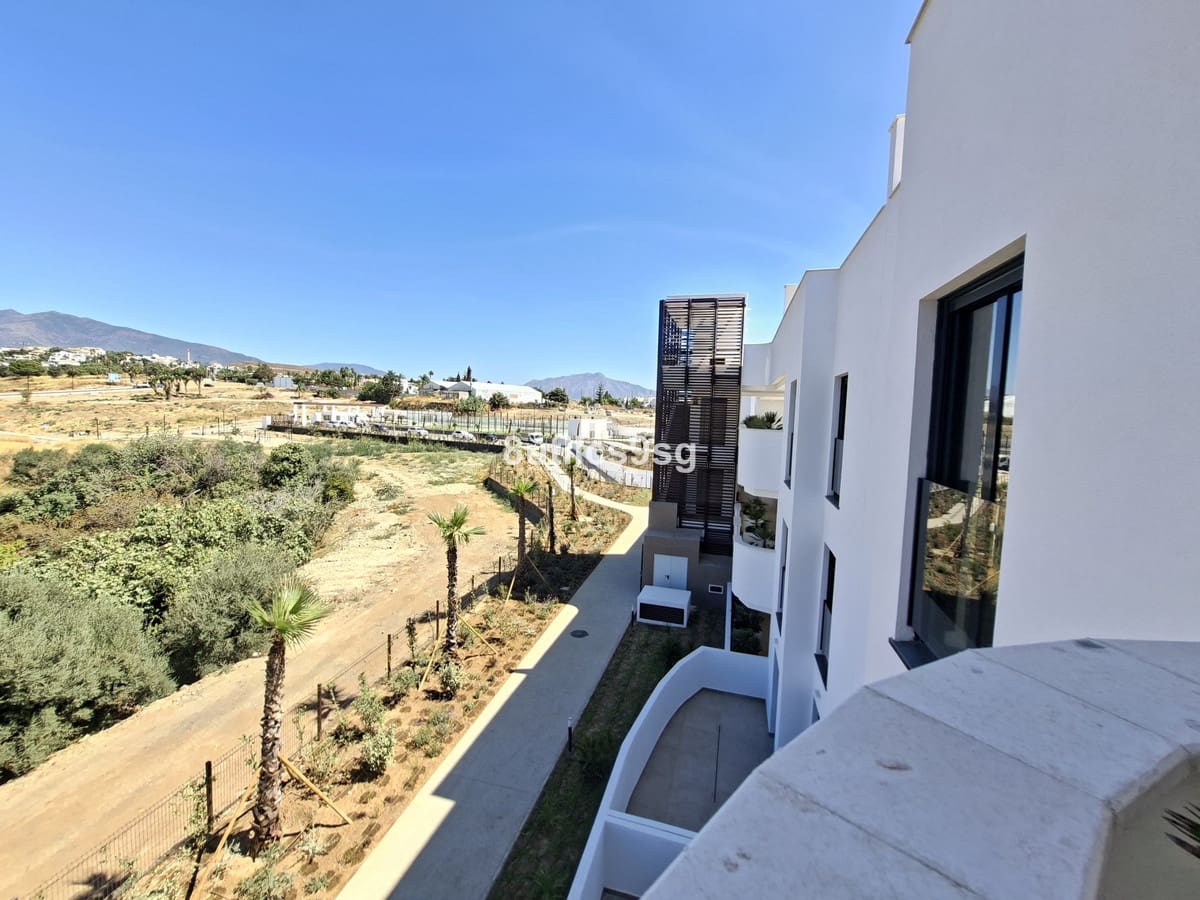 Apartamento de 3 habitaciones en Estepona en venta - 1.350.000 € (Ref: 9524875)