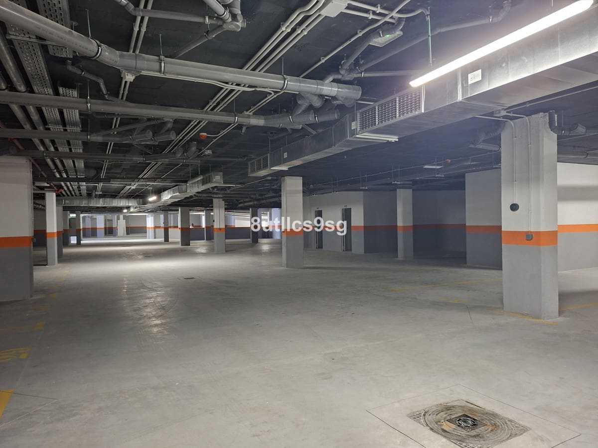 Apartamento de 3 habitaciones en Estepona en venta - 1.350.000 € (Ref: 9524875)