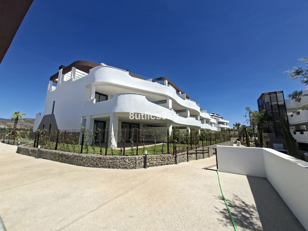 Apartamento de 3 habitaciones en Estepona en venta - 1.350.000 € (Ref: 9524875)