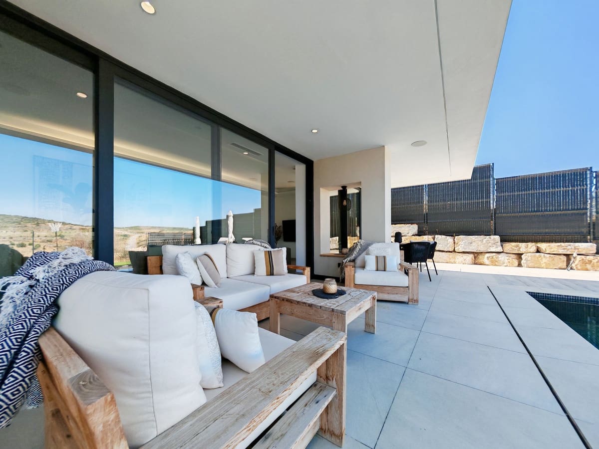 5 Zimmer Villa zu verkaufen in Estepona - 1.400.000 € (Ref: 9524876)
