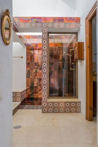 5 sypialnia Willa na sprzedaż w Estepona z garażem - 1 750 000 € (Ref: 9524878)