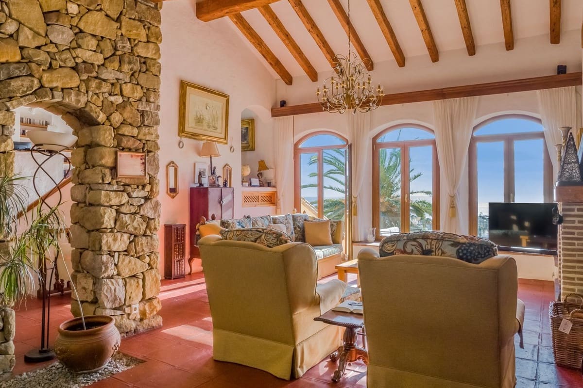5 sypialnia Willa na sprzedaż w Estepona z garażem - 1 750 000 € (Ref: 9524878)