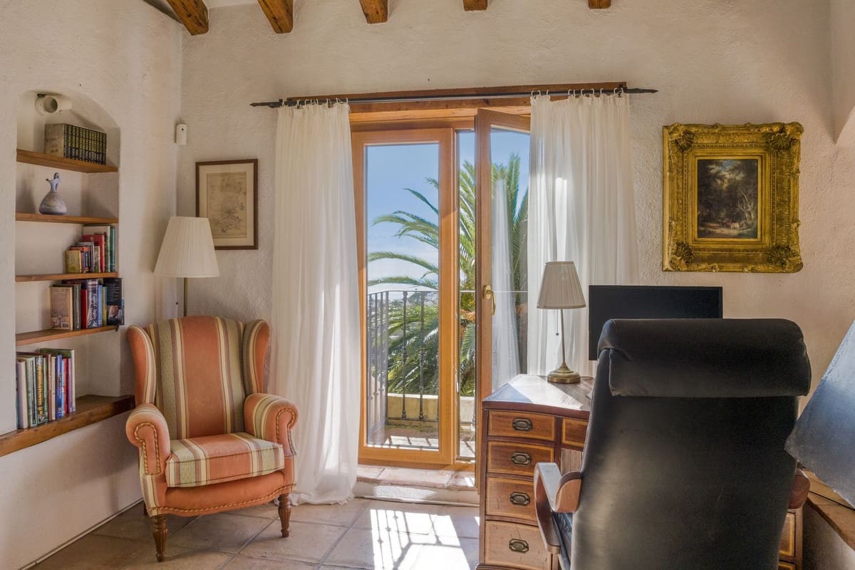 5 sypialnia Willa na sprzedaż w Estepona z garażem - 1 750 000 € (Ref: 9524878)