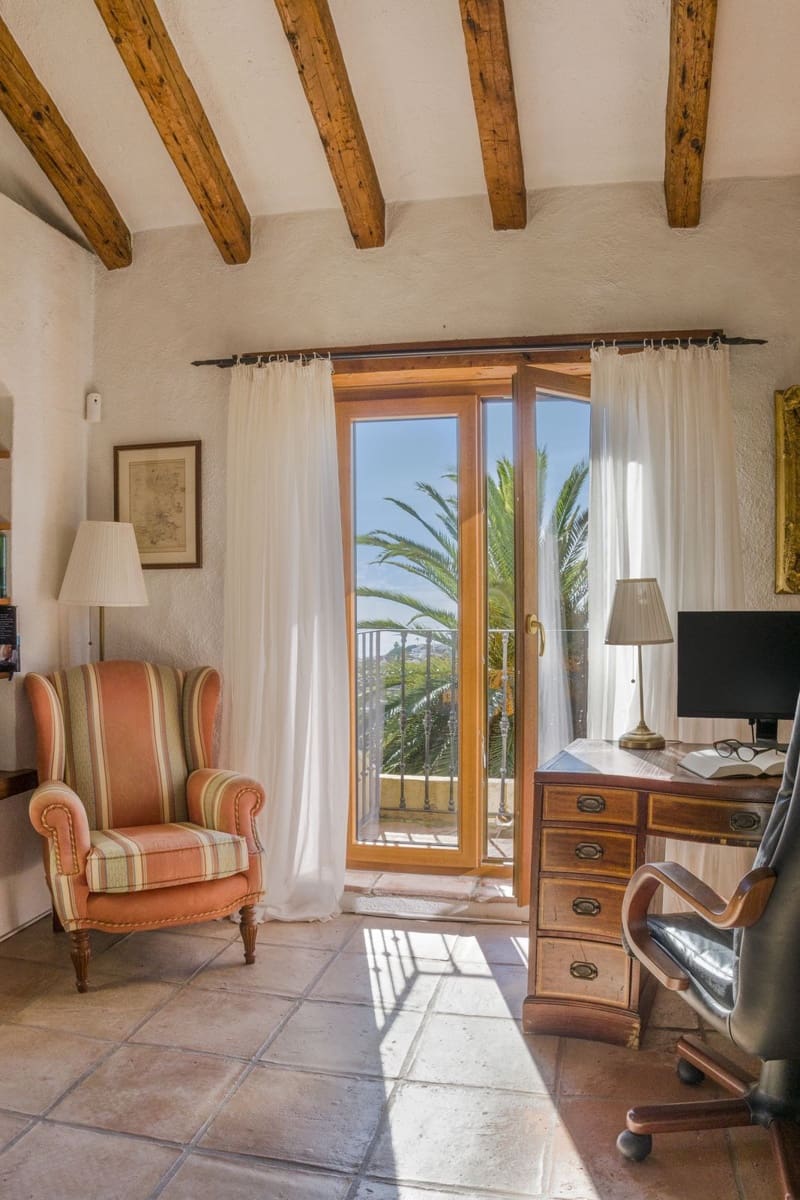 5 sypialnia Willa na sprzedaż w Estepona z garażem - 1 750 000 € (Ref: 9524878)