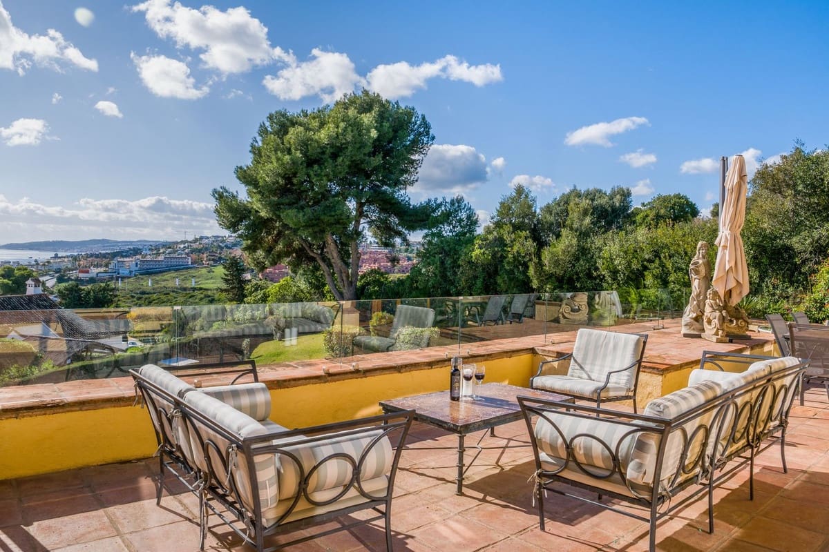 5 sypialnia Willa na sprzedaż w Estepona z garażem - 1 750 000 € (Ref: 9524878)