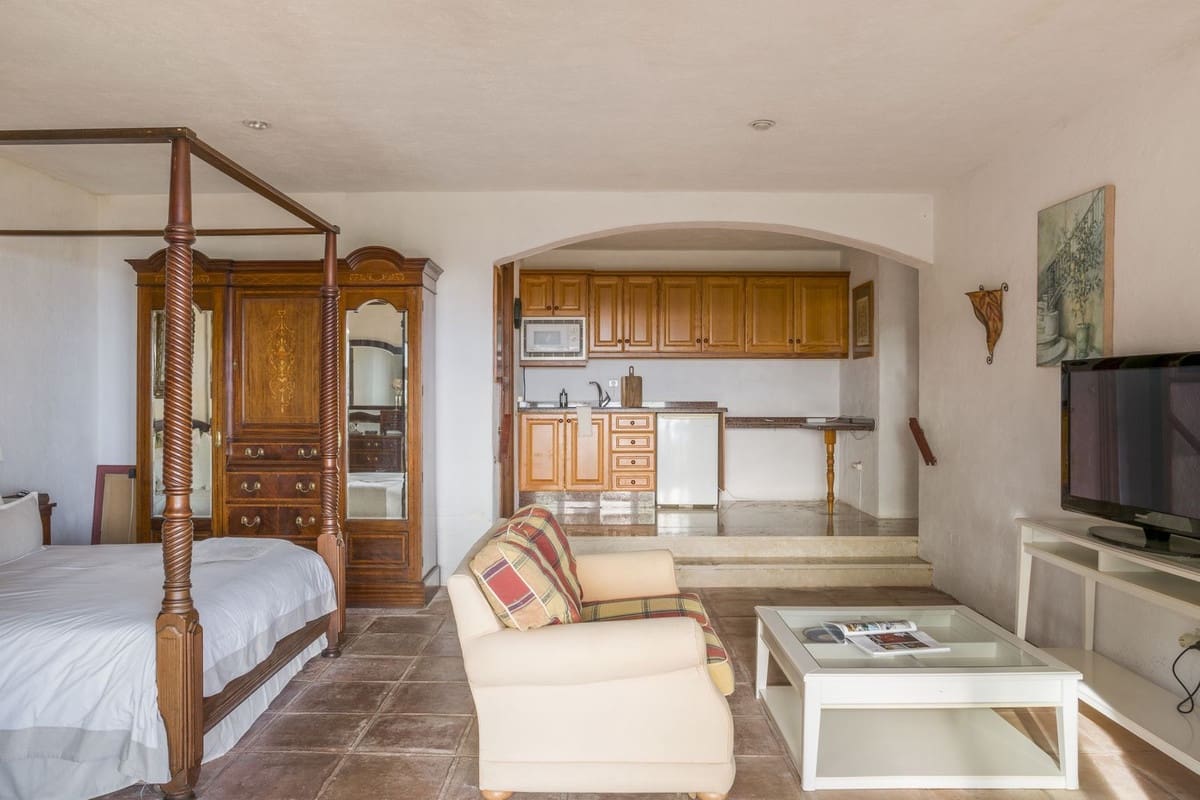 5 sypialnia Willa na sprzedaż w Estepona z garażem - 1 750 000 € (Ref: 9524878)