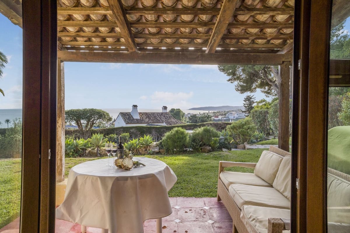 5 sypialnia Willa na sprzedaż w Estepona z garażem - 1 750 000 € (Ref: 9524878)