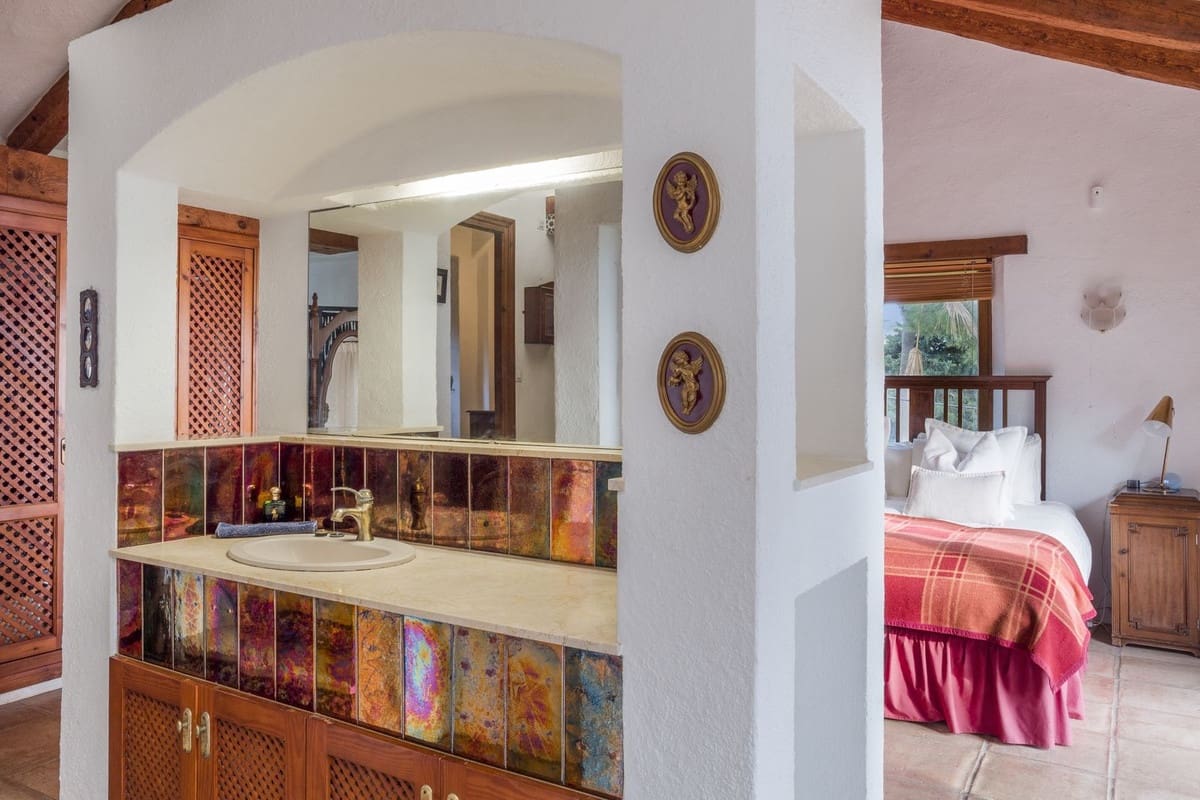 5 sypialnia Willa na sprzedaż w Estepona z garażem - 1 750 000 € (Ref: 9524878)