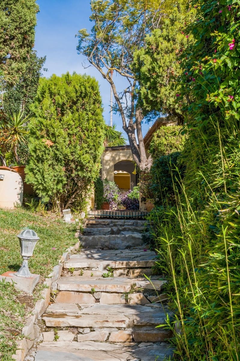 5 sypialnia Willa na sprzedaż w Estepona z garażem - 1 750 000 € (Ref: 9524878)
