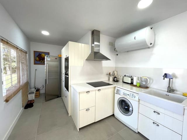 4 soveværelse Villa til salg i Estepona med garage - € 1.856.000 (Ref: 9524879)