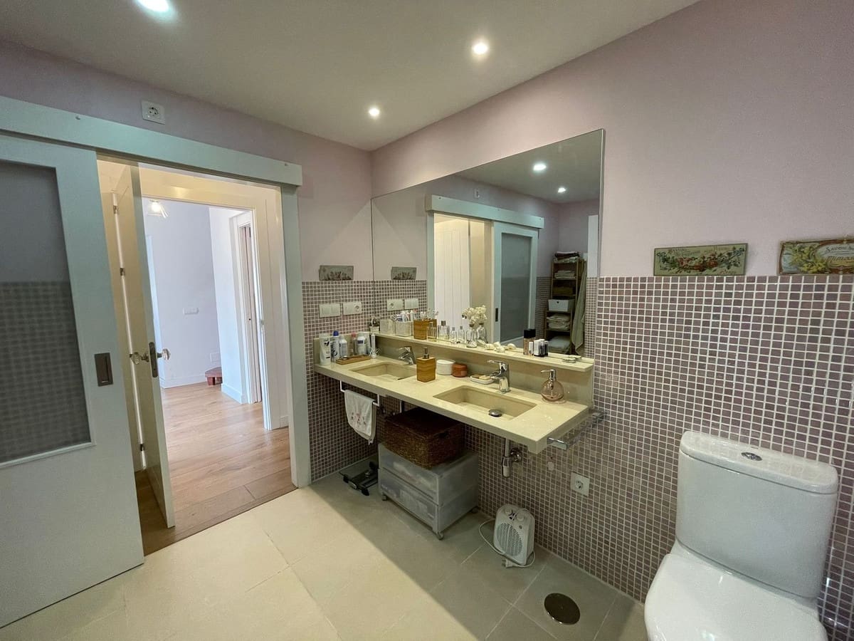 4 soveværelse Villa til salg i Estepona med garage - € 1.856.000 (Ref: 9524879)