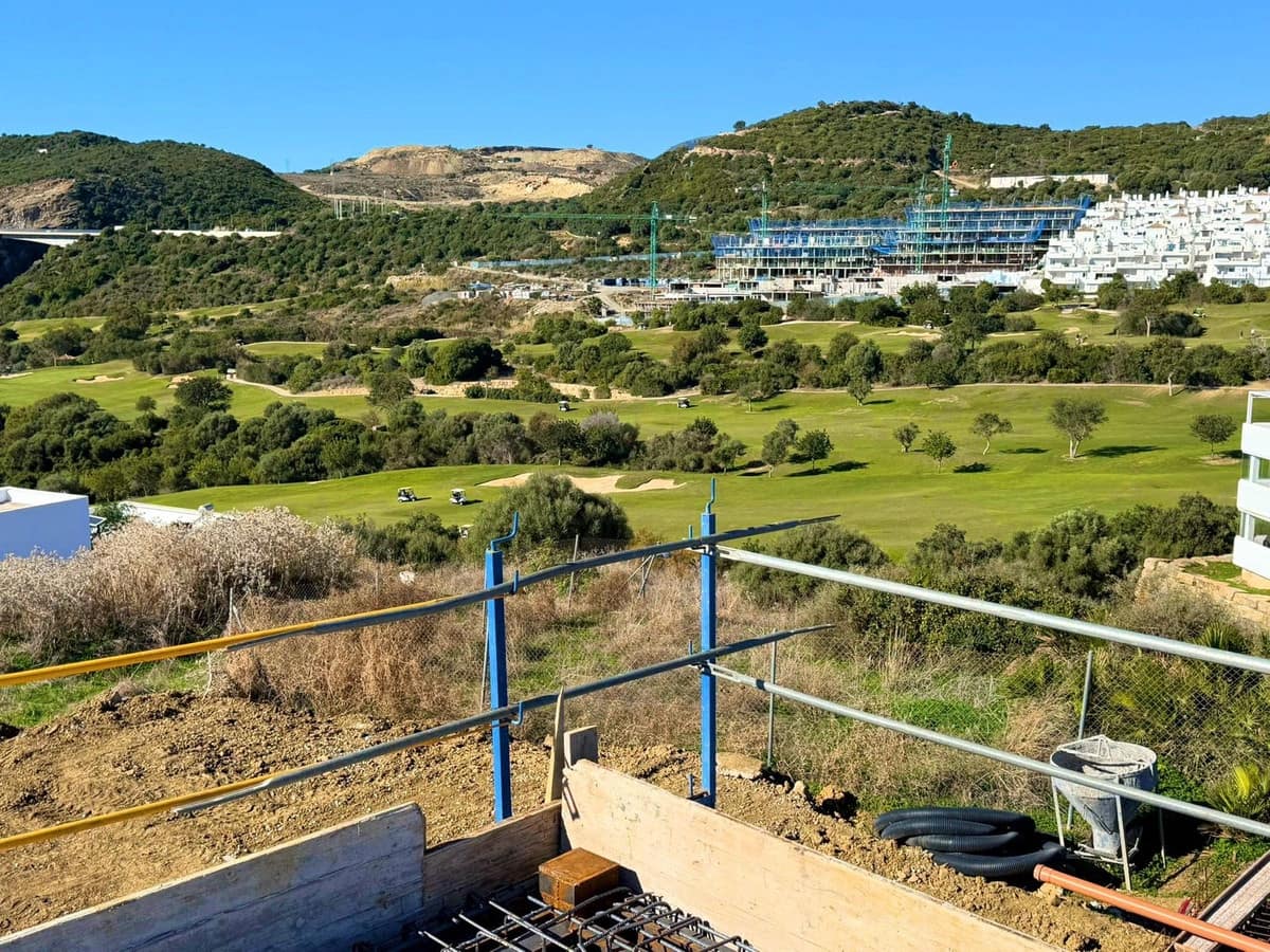 3 bedroom Villa for sale in Estepona with garage - € 1,800,000 (Ref: 9524880)