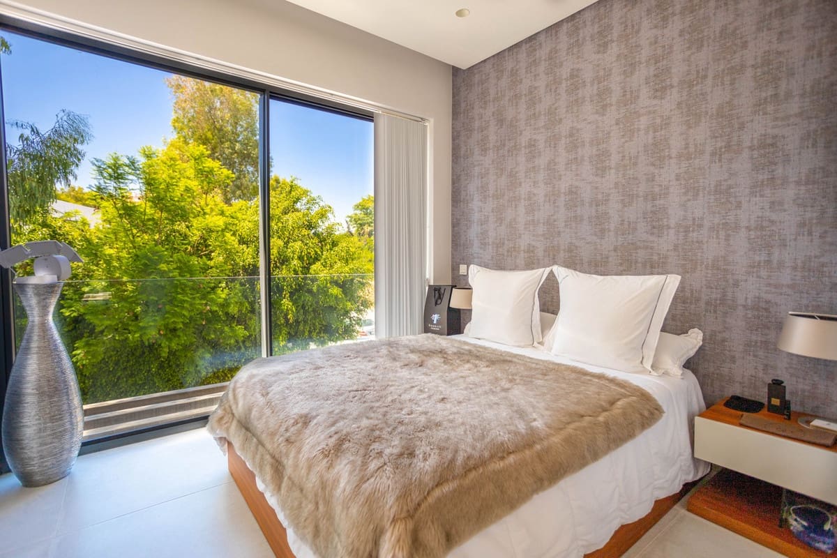 Chalet de 4 habitaciones en Cancelada en venta - 1.799.000 € (Ref: 9524881)