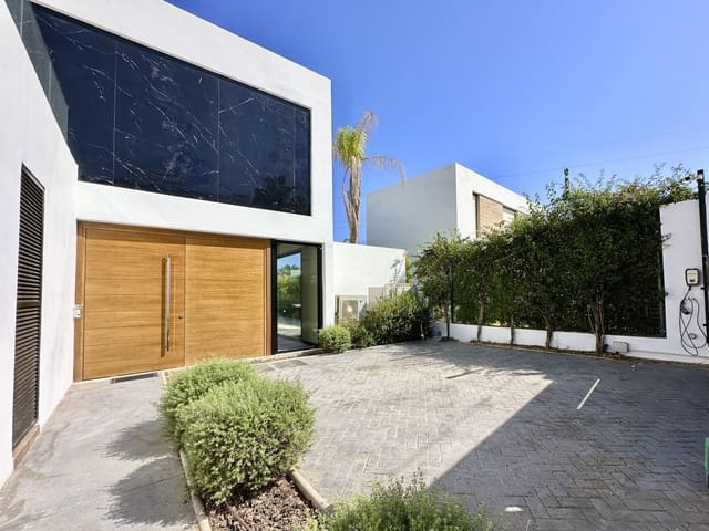 4 slaapkamer Villa te koop in Saladillo-Benamara, Estepona - € 1.999.999 (Ref: 9524882)