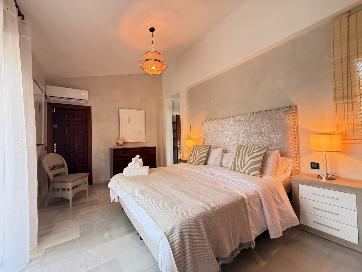 4 soveværelse Villa til salg i Estepona - € 1.950.000 (Ref: 9524884)