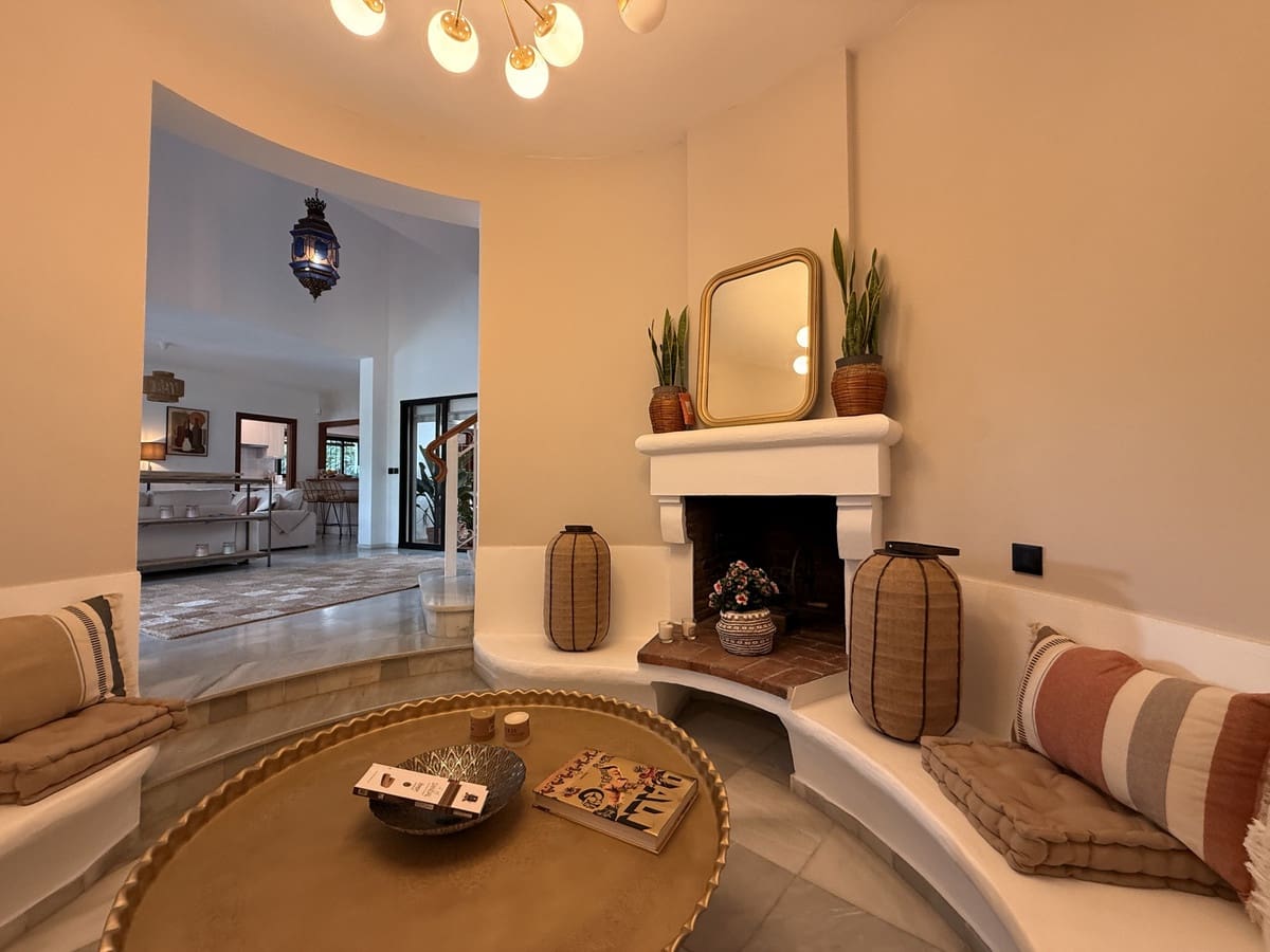 4 soveværelse Villa til salg i Estepona - € 1.950.000 (Ref: 9524884)