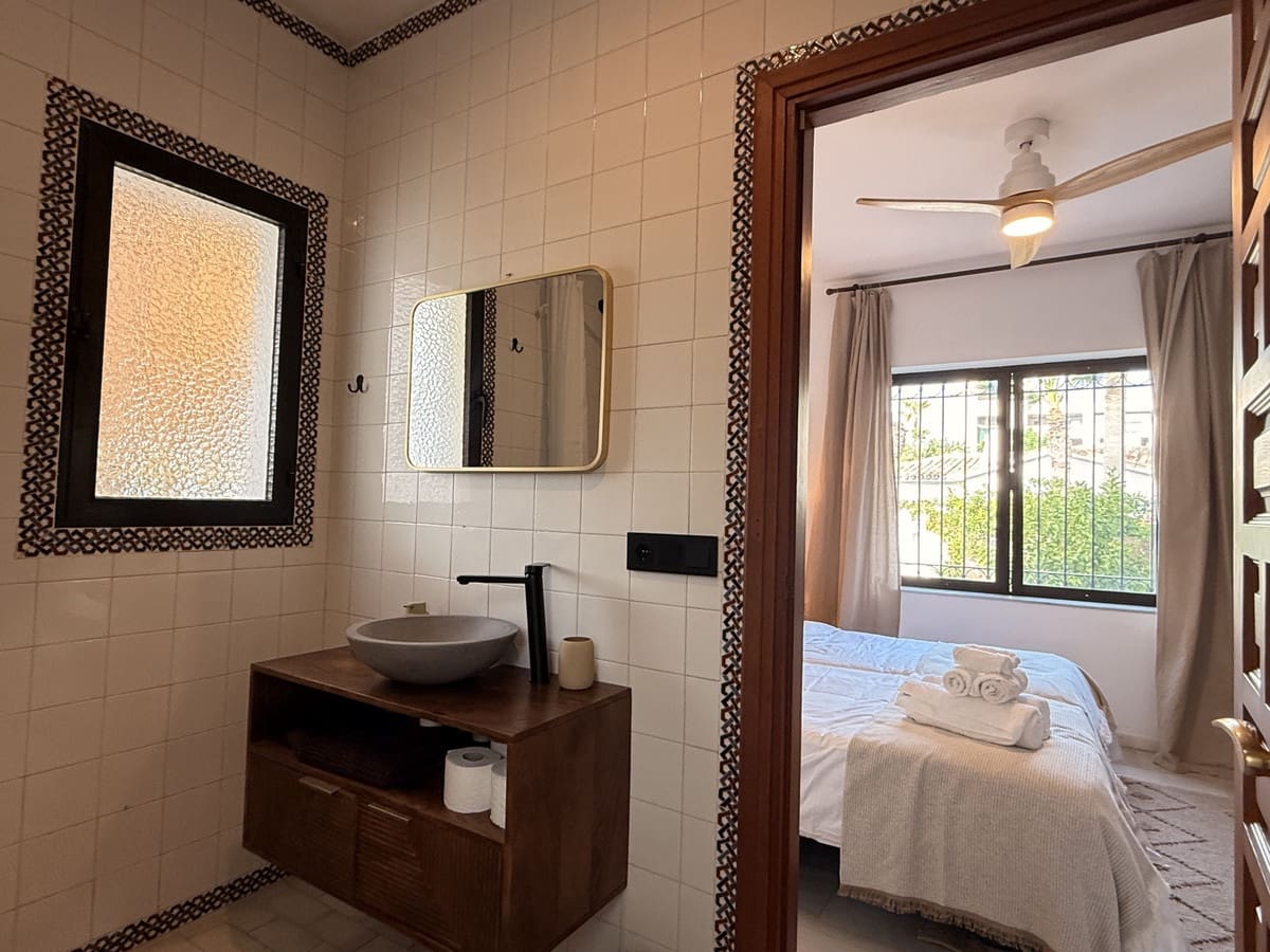 4 soveværelse Villa til salg i Estepona - € 1.950.000 (Ref: 9524884)