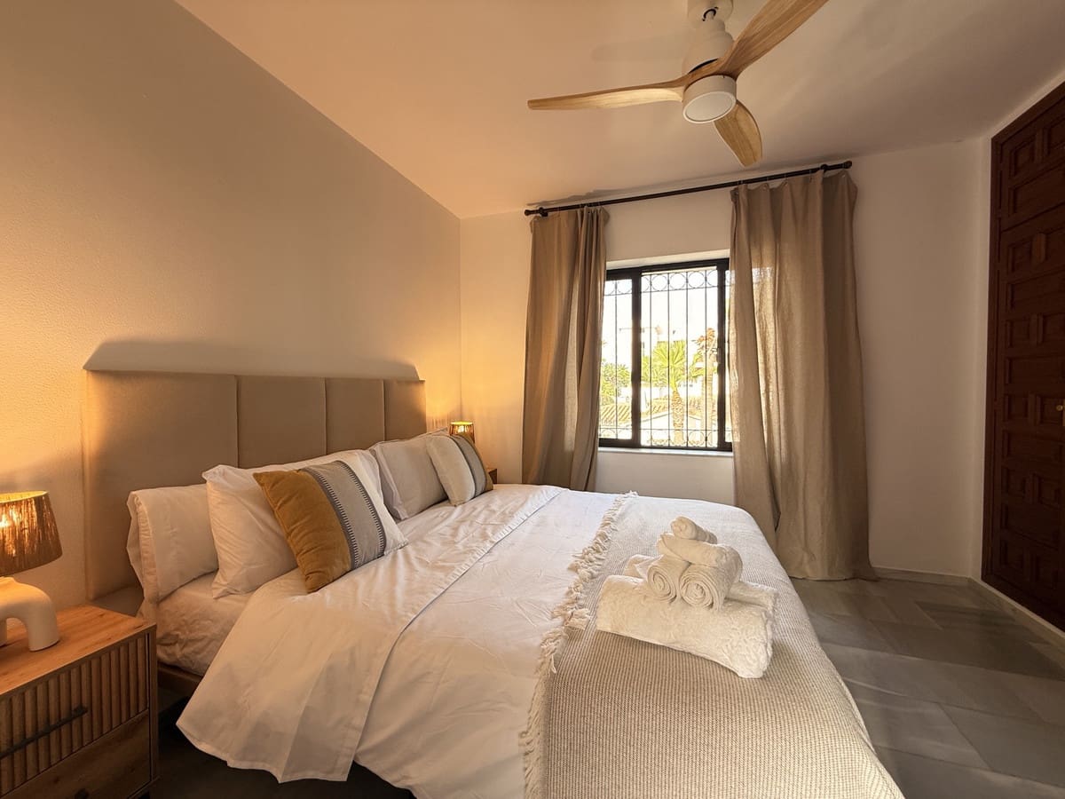 4 soveværelse Villa til salg i Estepona - € 1.950.000 (Ref: 9524884)