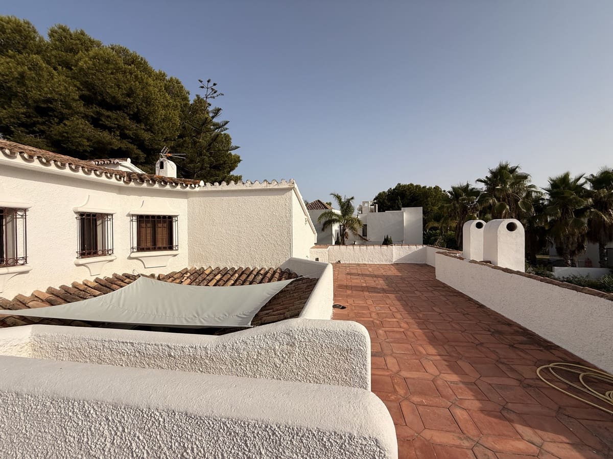 4 soveværelse Villa til salg i Estepona - € 1.950.000 (Ref: 9524884)
