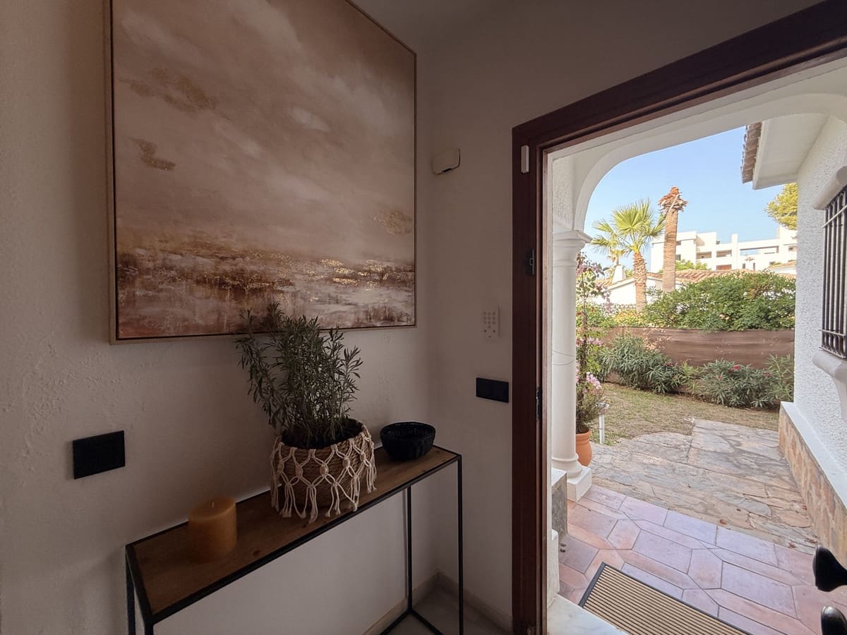 4 soveværelse Villa til salg i Estepona - € 1.950.000 (Ref: 9524884)