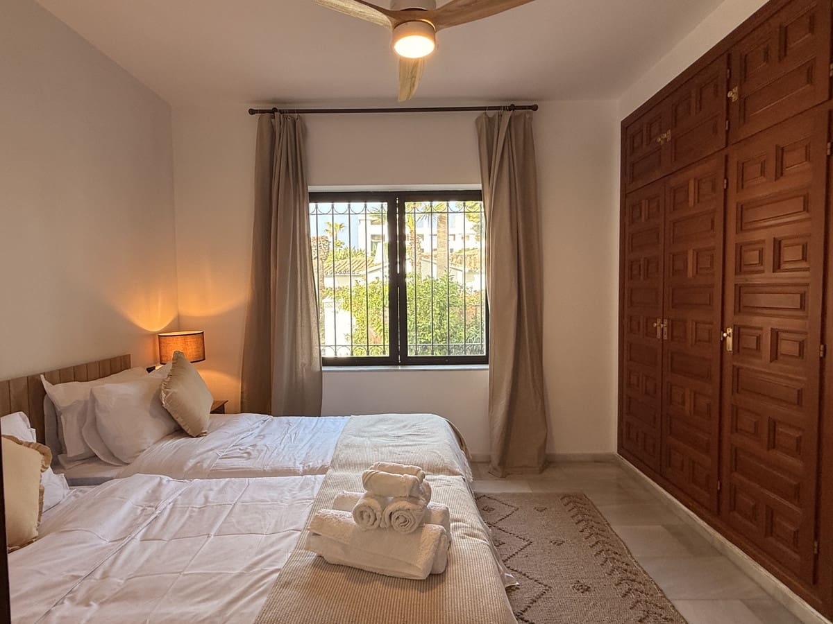 4 soveværelse Villa til salg i Estepona - € 1.950.000 (Ref: 9524884)