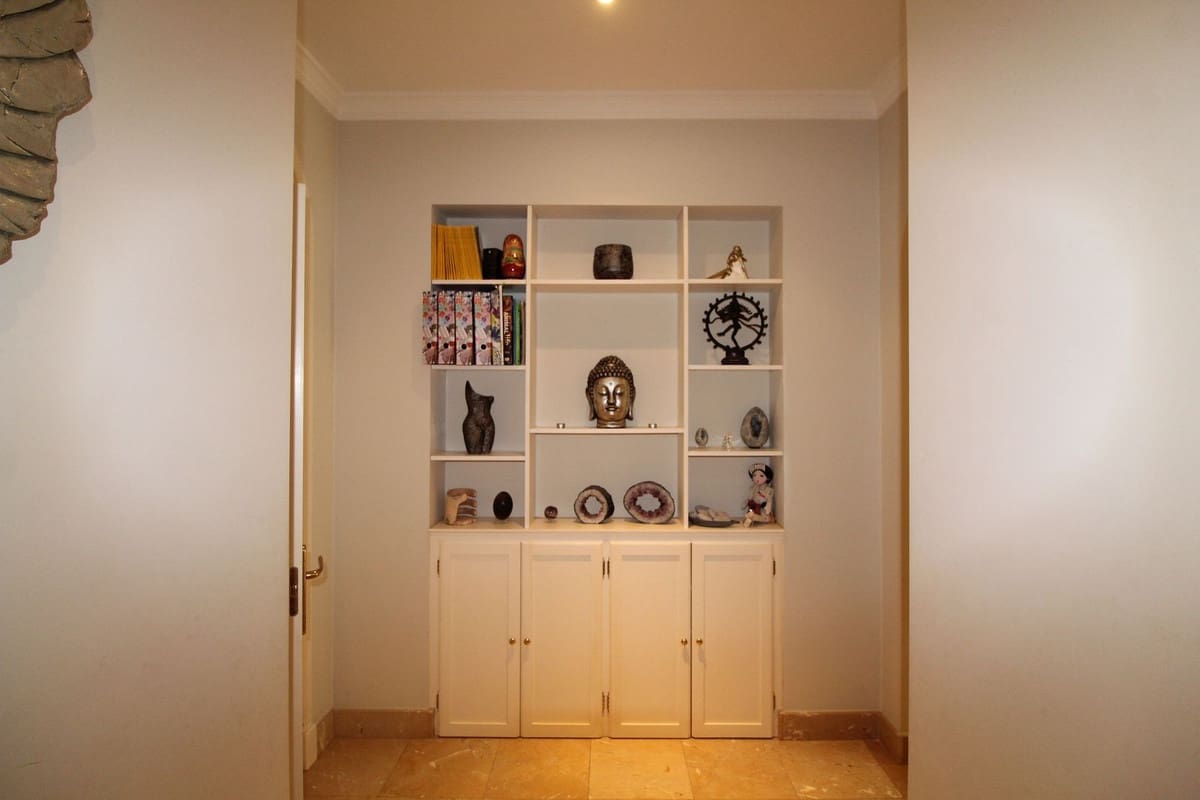 4 bedroom Villa for sale in Sotogrande with garage - € 1,950,000 (Ref: 9524885)