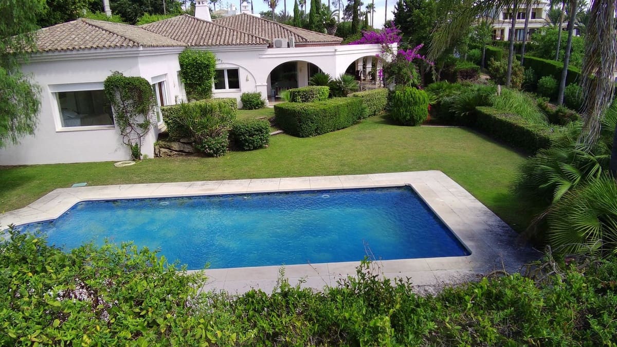 4 soverom Villa til salgs i Sotogrande med garasje - € 1 895 000 (Ref: 9524885)