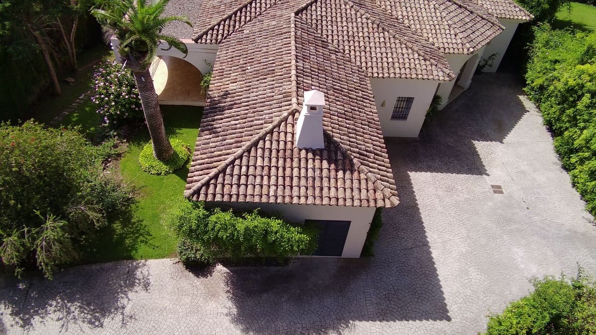 4 soverom Villa til salgs i Sotogrande med garasje - € 1 895 000 (Ref: 9524885)