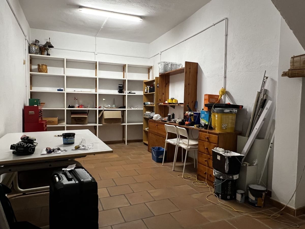 5 soverom Villa til salgs i Estepona med garasje - € 1 925 000 (Ref: 9524886)