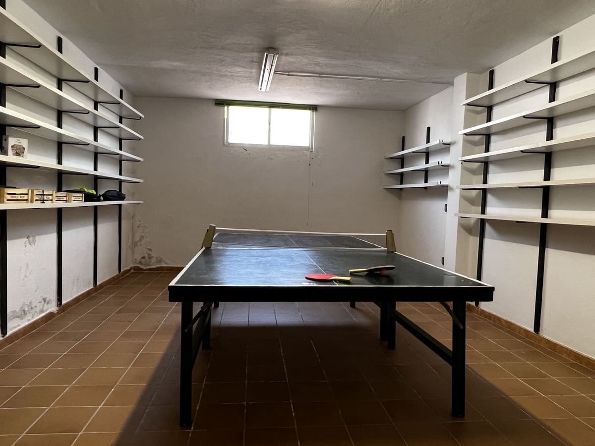 5 soverom Villa til salgs i Estepona med garasje - € 1 925 000 (Ref: 9524886)