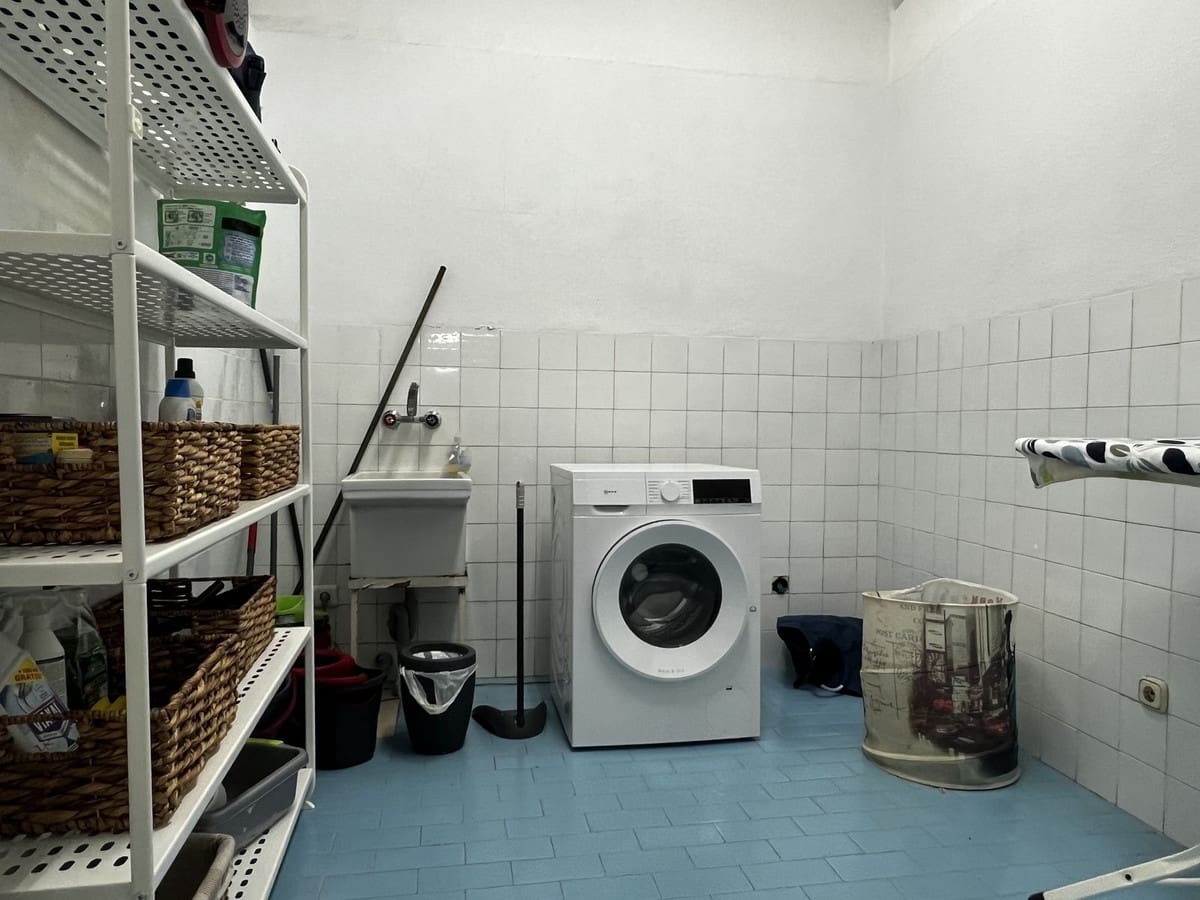 5 soverom Villa til salgs i Estepona med garasje - € 1 925 000 (Ref: 9524886)