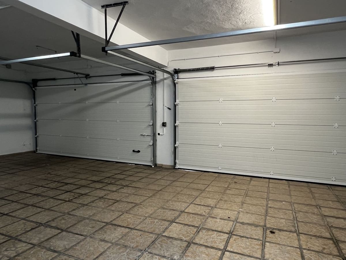 5 soverom Villa til salgs i Estepona med garasje - € 1 925 000 (Ref: 9524886)