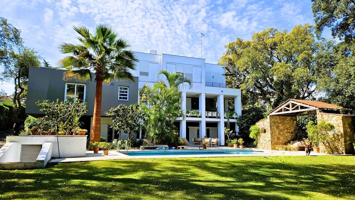 5 bedroom Villa for sale in Sotogrande - € 2,475,000 (Ref: 9524888)