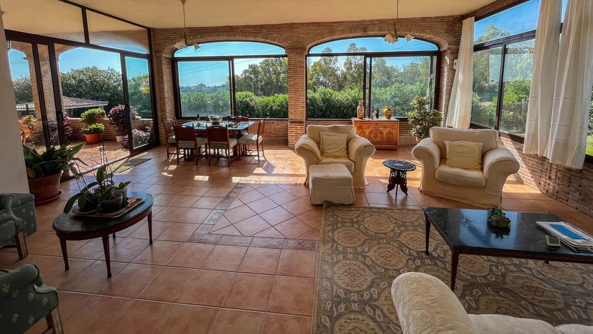 3 slaapkamer Villa te koop in El Padron - € 2.400.000 (Ref: 9524890)