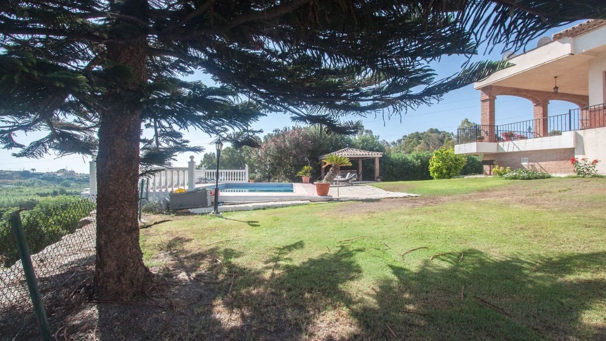 3 slaapkamer Villa te koop in El Padron - € 2.000.000 (Ref: 9524890)