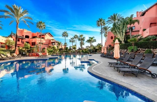 3 chambre Appartement à vendre à Estepona - 2 250 000 € (Ref: 9524893)