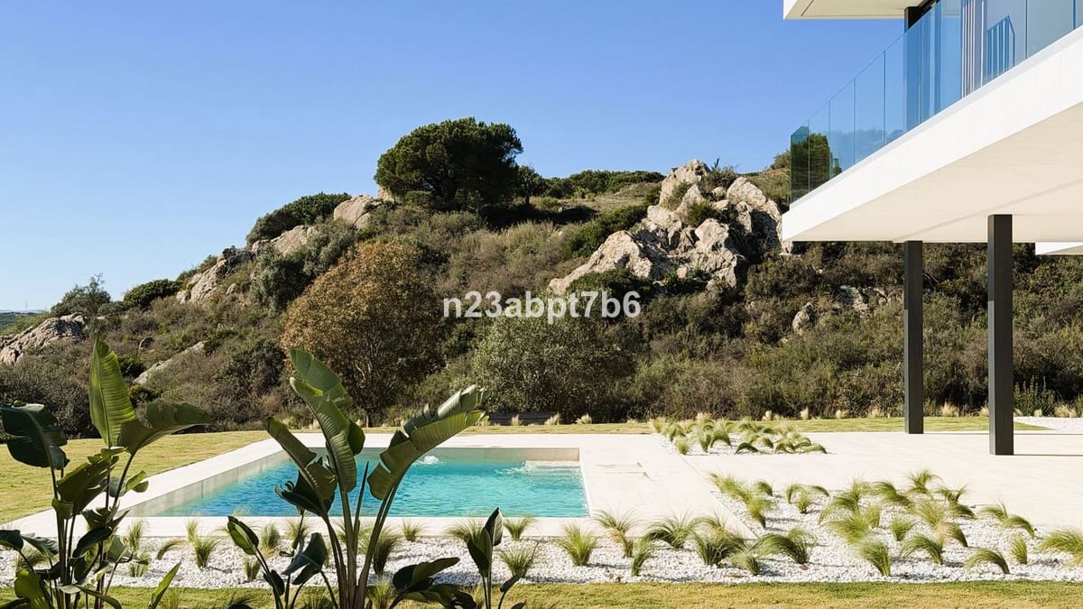 5 bedroom Villa for sale in Sotogrande - € 3,350,000 (Ref: 9524894)