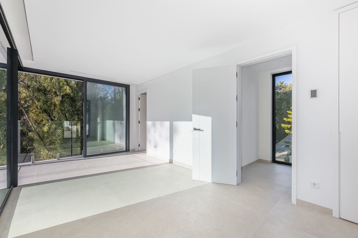 5 sypialnia Willa na sprzedaż w Sotogrande - 3 350 000 € (Ref: 9524895)