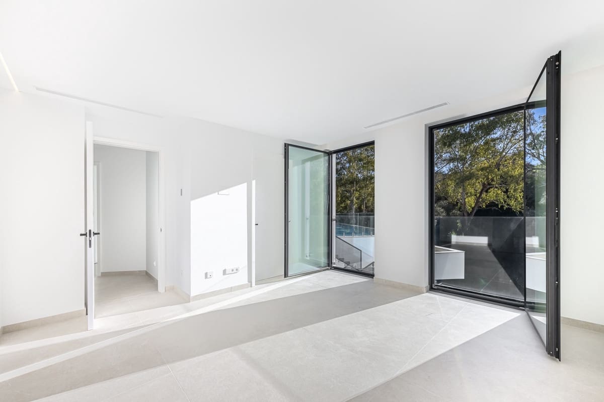 5 slaapkamer Villa te koop in Sotogrande - € 3.350.000 (Ref: 9524895)